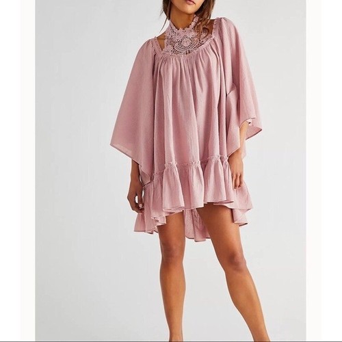 Free people giving sass - free, us